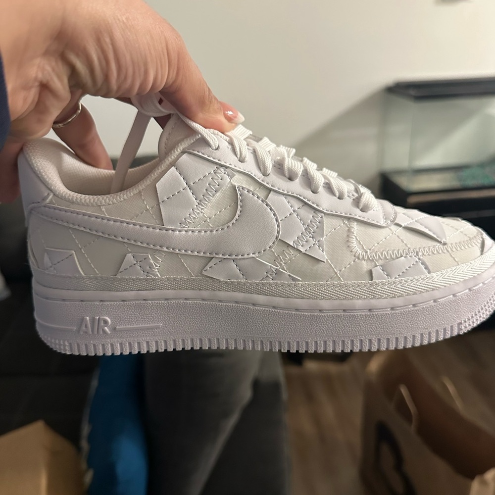 Selling a size 5 1/2 boys Billie Ellish brand new never worn just tried on.